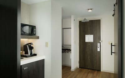 Room, 2 Queen Beds, Accessible (Hearing)