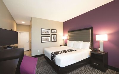La Quinta Inn & Suites by Wyndham Memphis Downtown