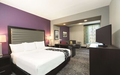 La Quinta Inn & Suites by Wyndham Memphis Downtown