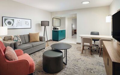 Embassy Suites by Hilton Memphis East Germantown Area