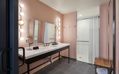 The Memphian, a Tribute Portfolio Hotel