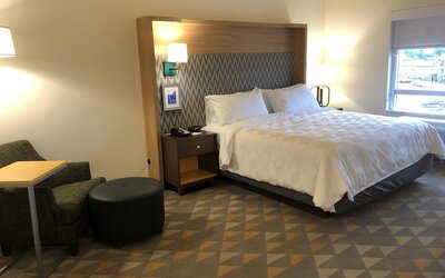 Holiday Inn & Suites Memphis Southeast-Germantown by IHG