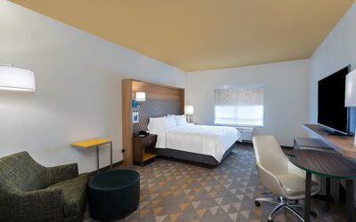 Holiday Inn & Suites Memphis Southeast-Germantown by IHG