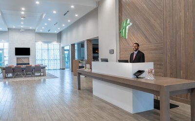 Holiday Inn & Suites Memphis Southeast-Germantown by IHG