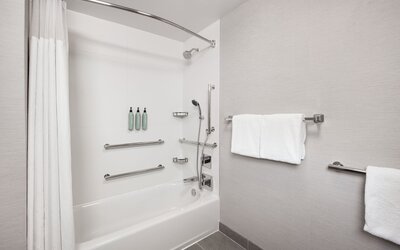 Courtyard by Marriott Memphis Airport