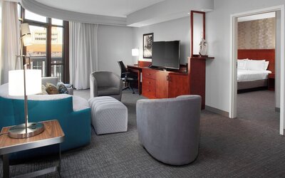 Courtyard by Marriott Downtown Memphis
