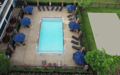 Historic Whispering Woods Hotel & Conference Center
