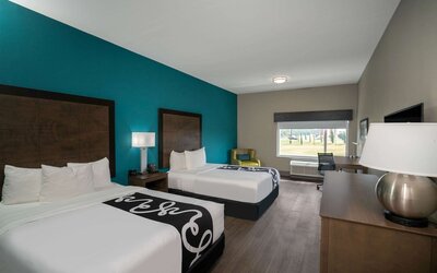 La Quinta Inn & Suites by Wyndham West Memphis