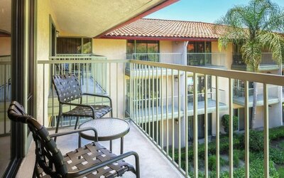 Day use room with relaxing outdoor balcony at DoubleTree By Hilton Ontario Airport.