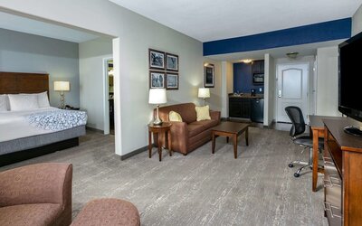 La Quinta Inn & Suites by Wyndham Horn Lake / Southaven Area