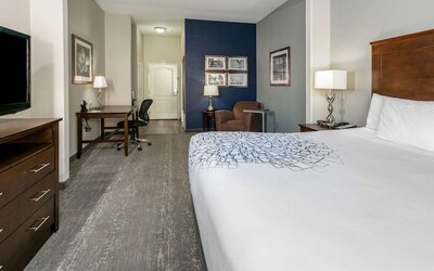 La Quinta Inn & Suites by Wyndham Horn Lake / Southaven Area