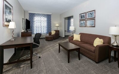 La Quinta Inn & Suites by Wyndham Horn Lake / Southaven Area