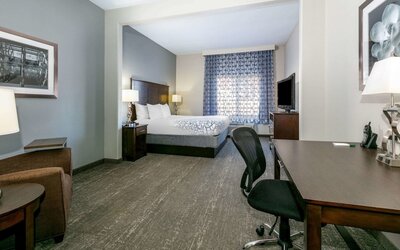 La Quinta Inn & Suites by Wyndham Horn Lake / Southaven Area
