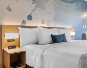Cambria Hotel Milwaukee Downtown