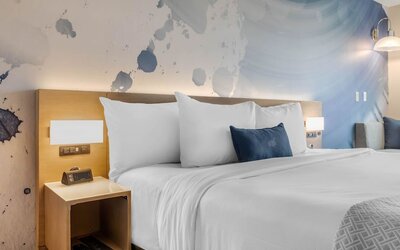 Cambria Hotel Milwaukee Downtown