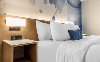 Cambria Hotel Milwaukee Downtown