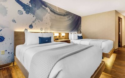 Cambria Hotel Milwaukee Downtown