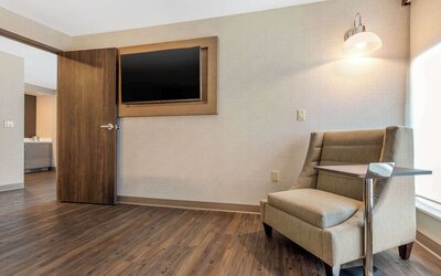 Cambria Hotel Milwaukee Downtown