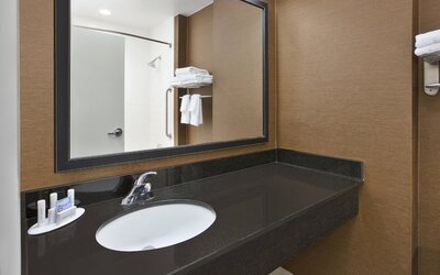 Fairfield Inn & Suites by Marriott Milwaukee Downtown