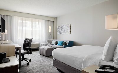 Courtyard by Marriott Milwaukee Downtown