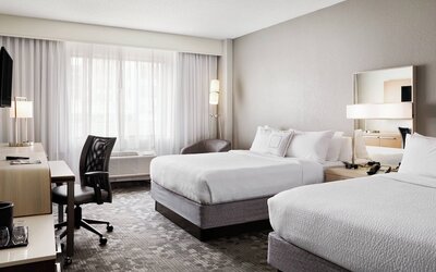 Courtyard by Marriott Milwaukee Downtown