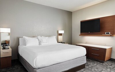 Courtyard by Marriott Milwaukee Downtown
