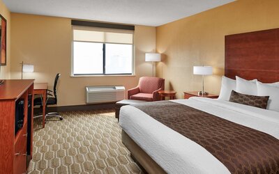 Best Western Plus Milwaukee Airport Hotel & Conference Ctr