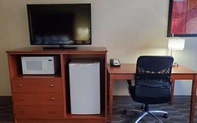 Best Western Plus Milwaukee Airport Hotel & Conference Ctr