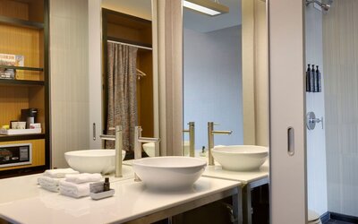 Aloft by Marriott Milwaukee Downtown