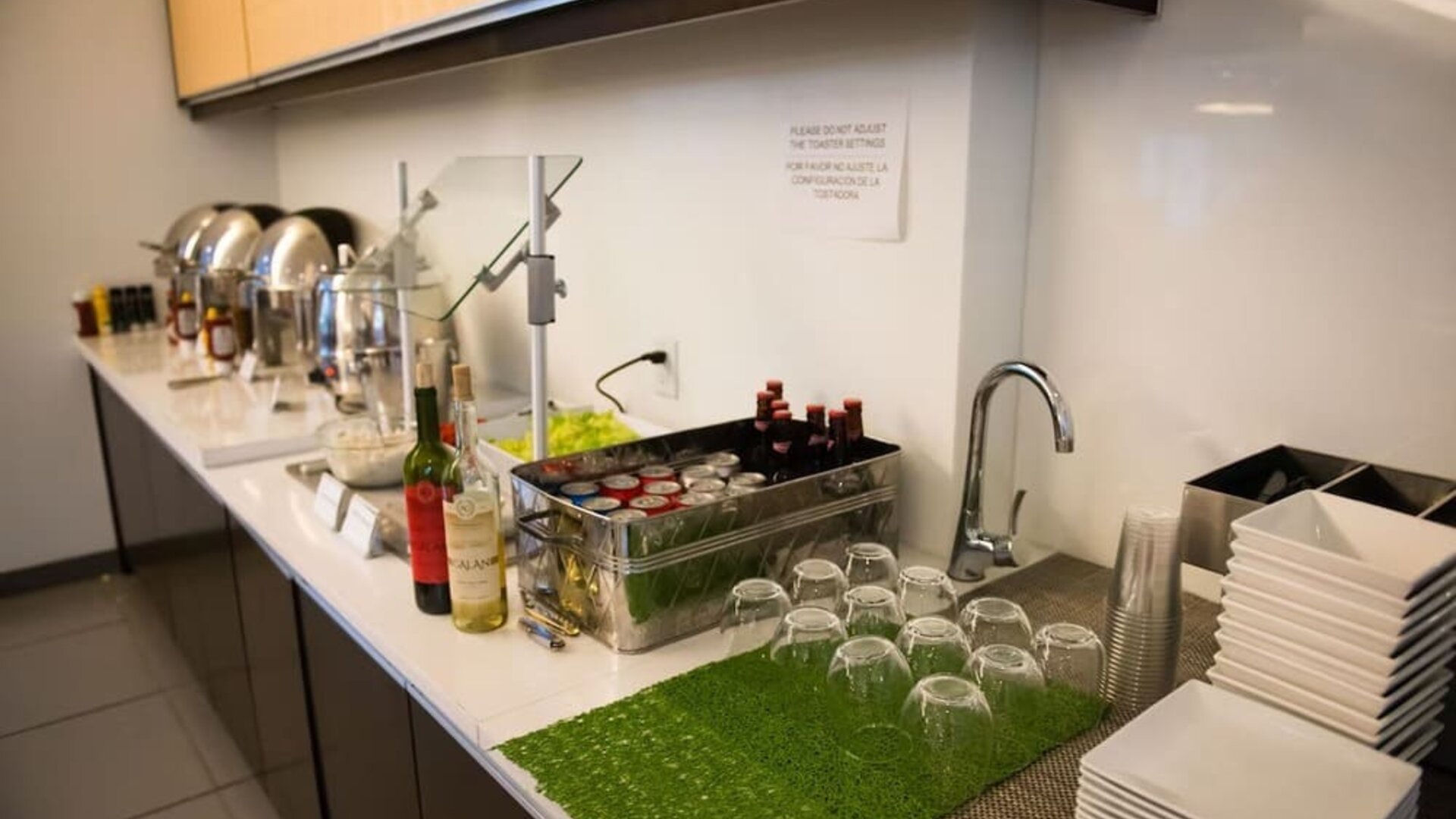 Breakfast and meal station at Element Miami Doral.