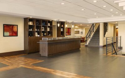 Royle Hotel Milwaukee Airport