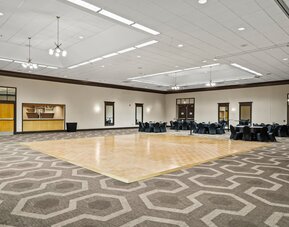 Royle Hotel Milwaukee Airport