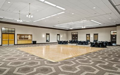 Royle Hotel Milwaukee Airport