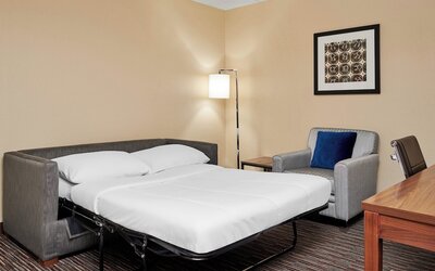 Royle Hotel Milwaukee Airport