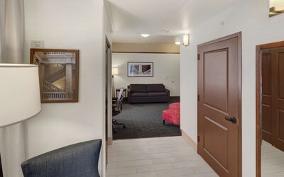 Hilton Garden Inn Milwaukee Downtown