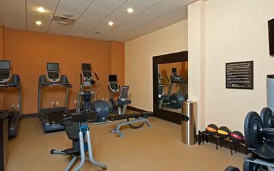 Hilton Garden Inn Milwaukee Downtown