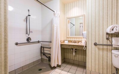 Hilton Garden Inn Milwaukee Northwest Conference Center