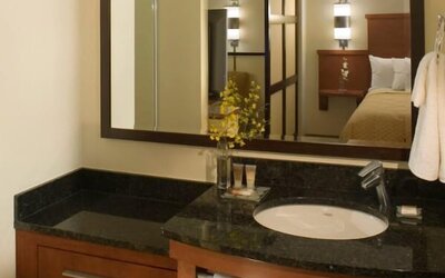 Hyatt Place Milwaukee Airport