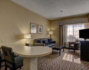 Holiday Inn Hotel & Suites-Milwaukee Airport by IHG