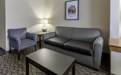 Holiday Inn Hotel & Suites-Milwaukee Airport by IHG