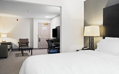 Holiday Inn Hotel & Suites-Milwaukee Airport by IHG
