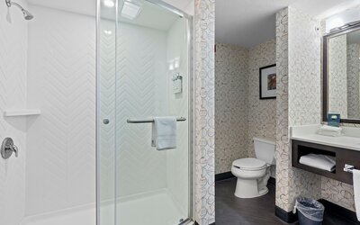 Holiday Inn Hotel & Suites-Milwaukee Airport by IHG