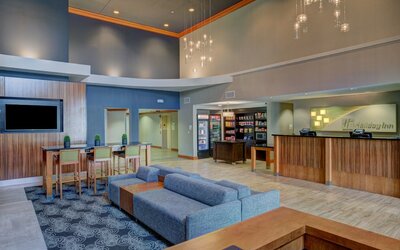 Holiday Inn Hotel & Suites-Milwaukee Airport by IHG
