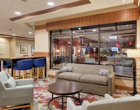 Hilton Garden Inn Milwaukee Airport