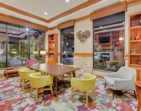 Hilton Garden Inn Milwaukee Airport