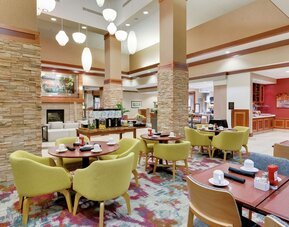 Hilton Garden Inn Milwaukee Airport