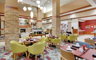 Hilton Garden Inn Milwaukee Airport