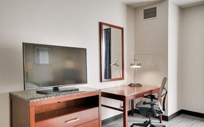 Hilton Garden Inn Milwaukee Airport