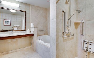 Hilton Garden Inn Milwaukee Airport