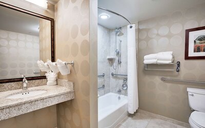 Hilton Garden Inn Milwaukee Airport